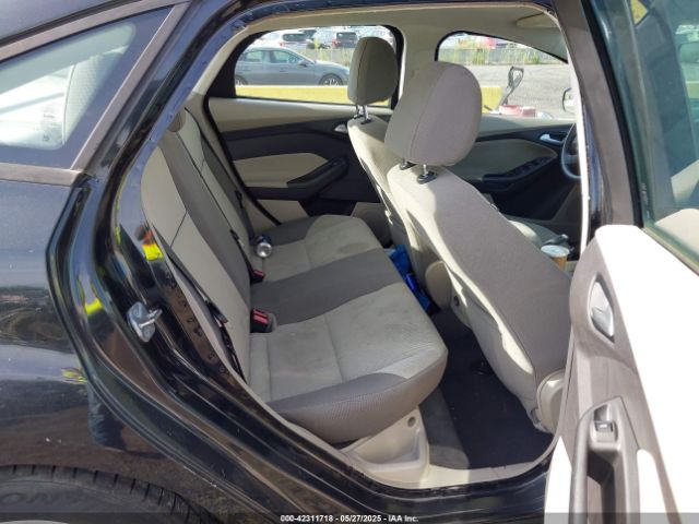 1FADP3F25EL304461 Ford FOCUS SE