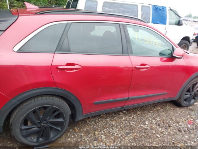 KNDCC3LC1K5262689 KIA Niro S Touring