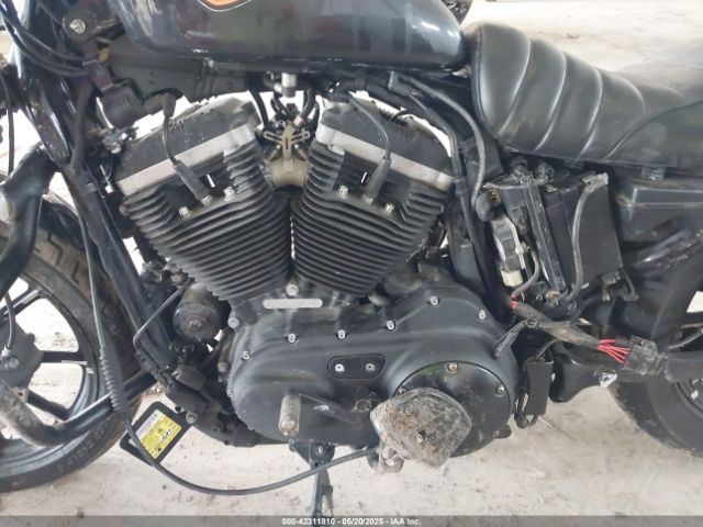 2017 HARLEY-DAVIDSON XL883 1HD4LE210HC409524 Photo 8