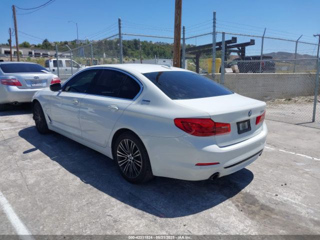 2019 BMW 530E WBAJA9C53KB391999 Photo 2