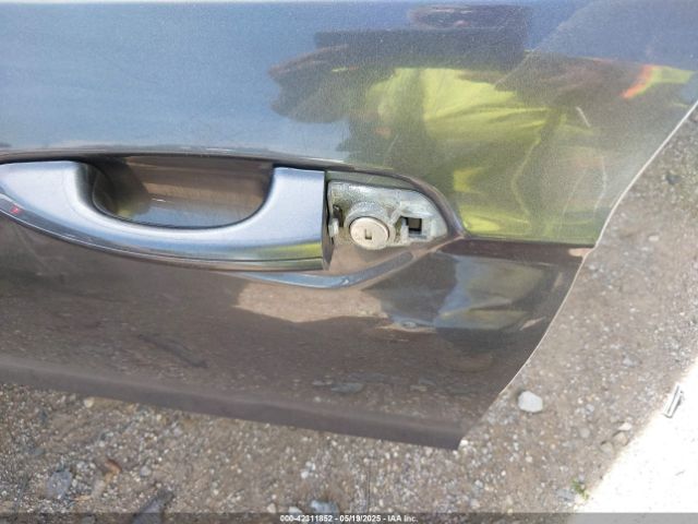 3FA6P0H98FR275848 Ford FUSION SE