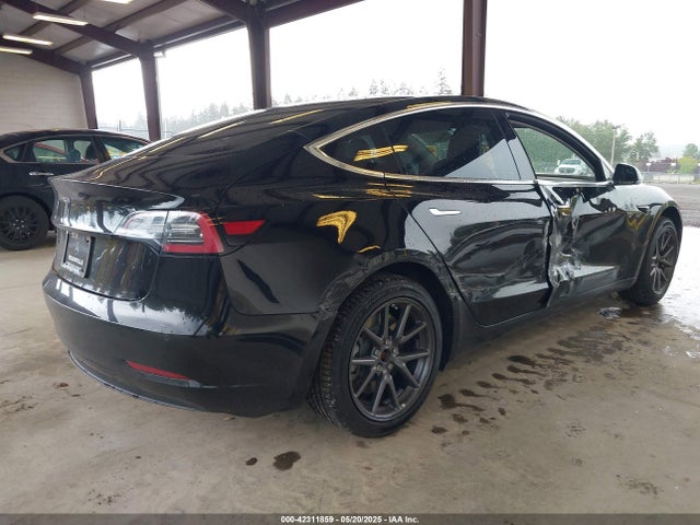 2018 TESLA MODEL 3 5YJ3E1EA4JF098376 Photo 3