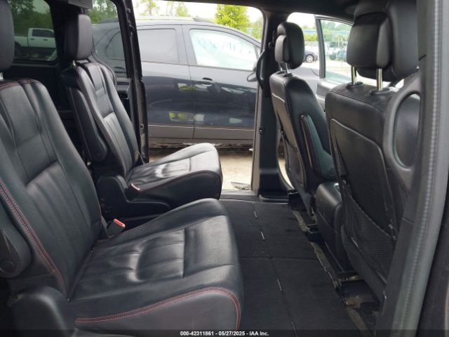 2C4RDGEG8KR674402 Dodge Grand Caravan Gt
