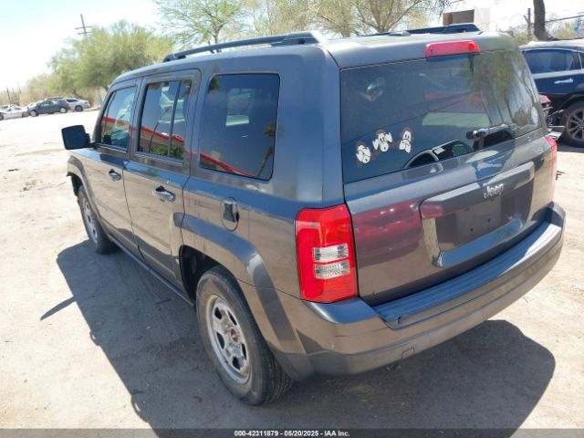 1C4NJPBB1GD800898 Jeep Patriot Sport