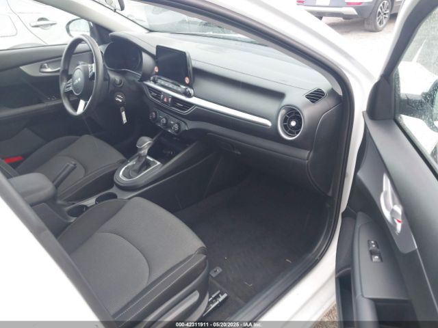 3KPF24AD2RE768435 KIA Forte Lxs