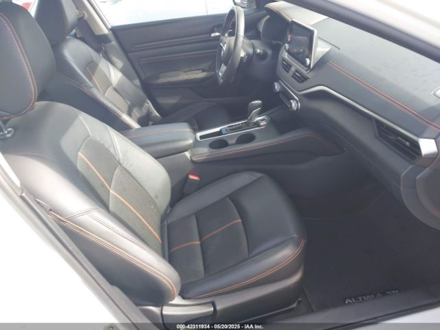1N4BL4CVXNN314267 Nissan Altima Sr Fwd