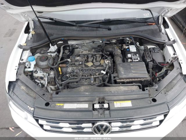3VV2B7AX7MM035856 Volkswagen Tiguan 2.0t Se/2.0t Se R-line Black/2.0t Sel