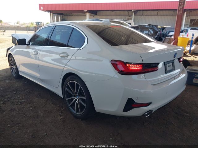 2022 BMW 330I 3MW5R1J01N8C47893 Photo 2