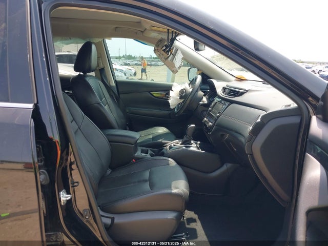 5N1AT2MT6JC711824 Nissan Rogue Sl