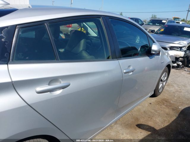 JTDKARFU0G3521720 Toyota Prius Four