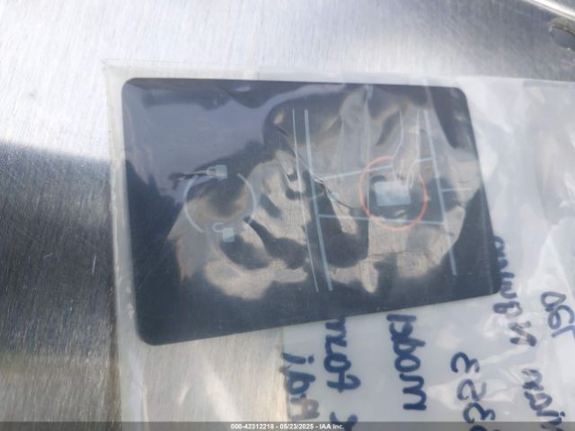 2023 TESLA MODEL Y 7SAYGDEE3PA143353 Photo 10