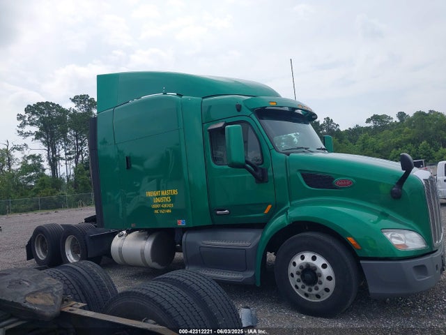 Продажа на аукционе авто 2019 Peterbilt 579, vin: 1XPBDP9XXKD272457, номер лота: 42312221