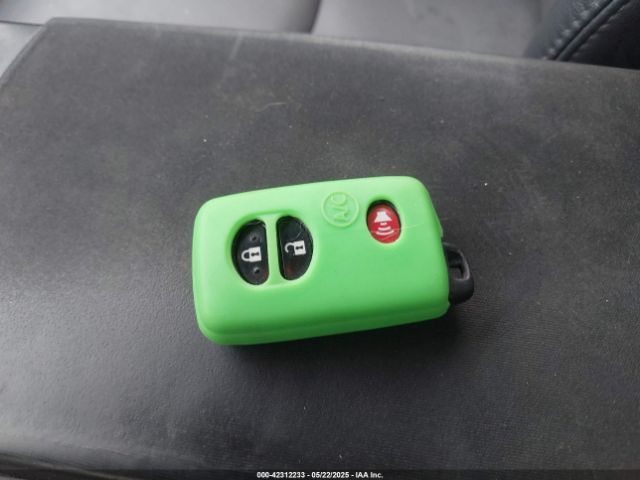 JTDZN3EU7EJ001847 Toyota Prius V Five