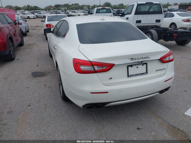 2017 MASERATI QUATTROPORTE ZAM56RPL5H1216548 Photo 2