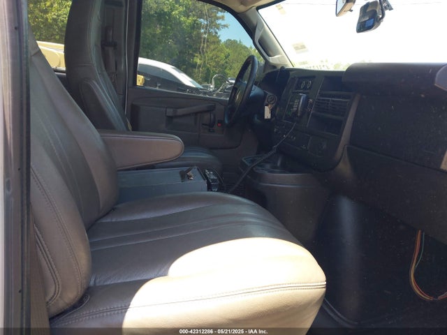 1GAWGEFF5H1224510 Chevrolet Express 2500 Ls