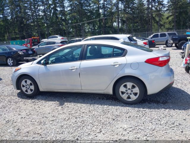 KNAFK4A67F5371146 KIA FORTE LX