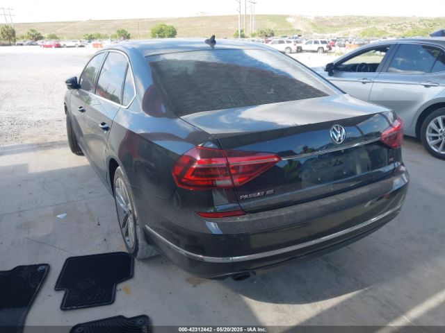 2018 VOLKSWAGEN PASSAT 1VWBA7A37JC030407 Photo 2