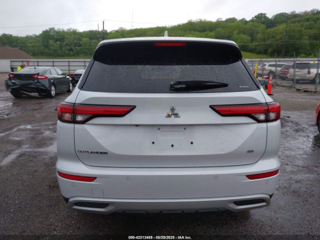 JA4J4VA88RZ014998 Mitsubishi Outlander