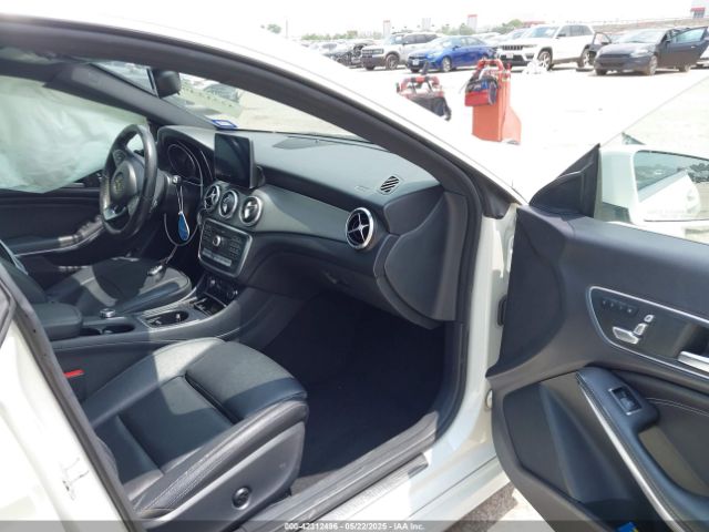 2017 MERCEDES-BENZ CLA 250 WDDSJ4EB7HN455004 Photo 4