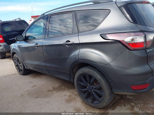 1FMCU0J95HUC34066 Ford Escape Titanium