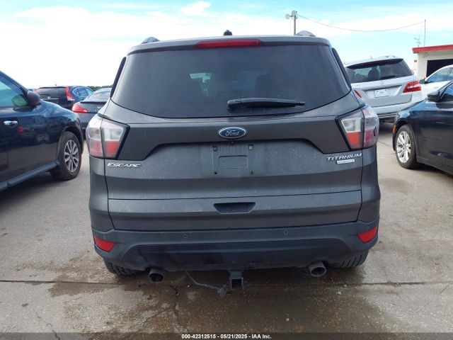 1FMCU0J95HUC34066 Ford Escape Titanium