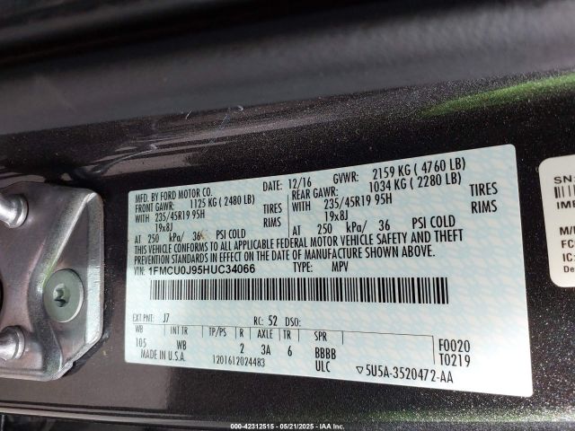 1FMCU0J95HUC34066 Ford Escape Titanium