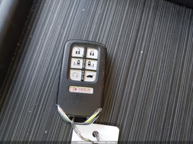 5FNRL6H98PB017788 Honda Odyssey Elite