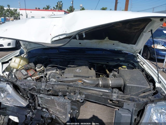 1N6AD0EV7JN751725 Nissan 2018