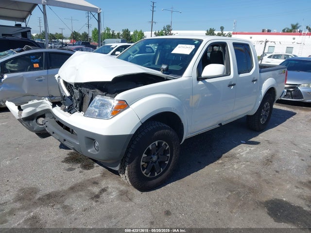 1N6AD0EV7JN751725 Nissan 2018