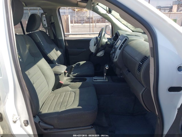 1N6AD0EV7JN751725 Nissan 2018