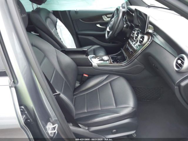WDC0G4KB2HF162586 Mercedes-Benz Glc 300 4matic