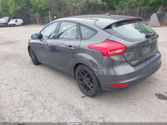 1FADP3K2XGL218717 Ford FOCUS SE