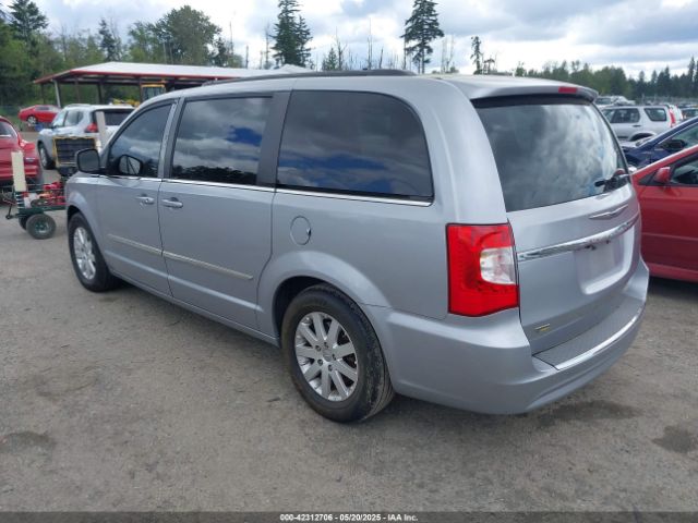 2015 CHRYSLER TOWN & COUNTRY 2C4RC1BG1FR720811 Photo 2