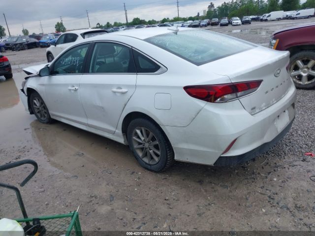 2018 HYUNDAI SONATA 5NPE24AF9JH678356 Photo 2