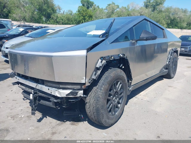 2025 TESLA CYBERTRUCK 7G2CEHED3SA066839 Photo 1
