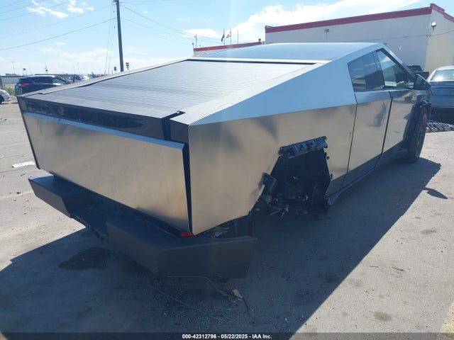 2025 TESLA CYBERTRUCK 7G2CEHED3SA066839 Photo 3