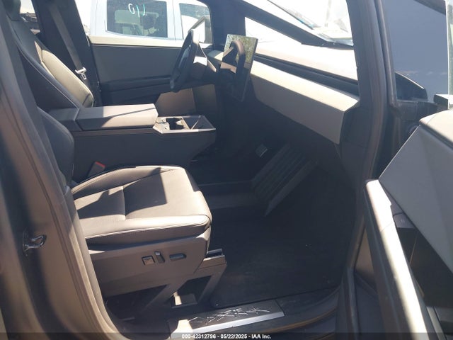 2025 TESLA CYBERTRUCK 7G2CEHED3SA066839 Photo 4