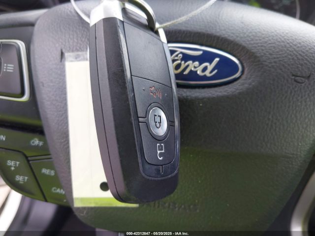 MAJ3P1TE3JC238906 Ford Ecosport Se