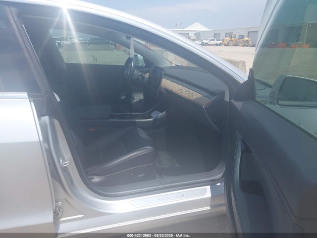 Tesla 2018 2018 5YJ3E1EA4JF016629 Image 5