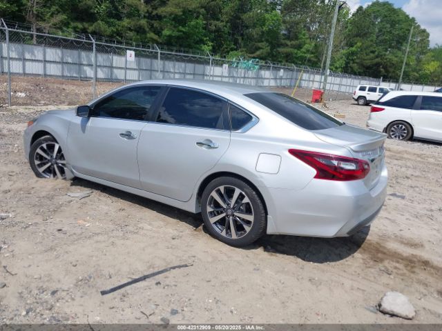 1N4AL3AP8HC257299 Nissan Altima 2.5 Sr
