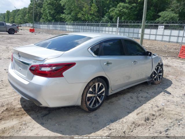 1N4AL3AP8HC257299 Nissan Altima 2.5 Sr