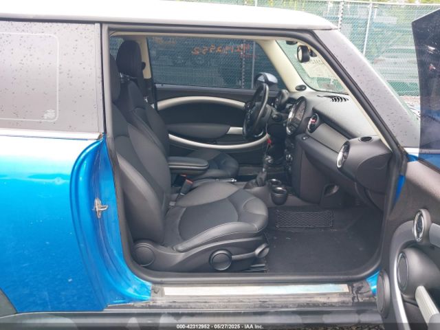 2012 MINI COOPER WMWSU3C54CT255840 Photo 4