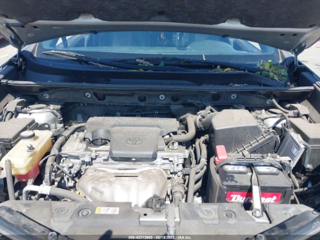 JTMNFREV1JJ195728 Toyota RAV4 SE