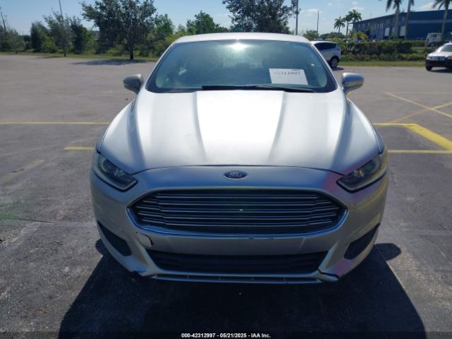 3FA6P0H75GR343989 Ford FUSION SE