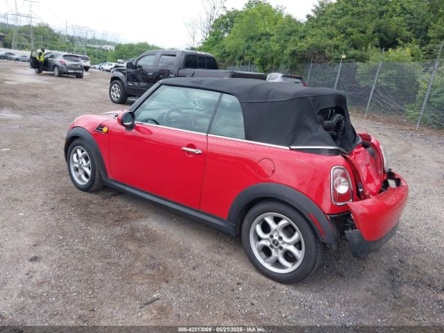 2011 MINI COOPER WMWZN3C59BTZ89447 Photo 2
