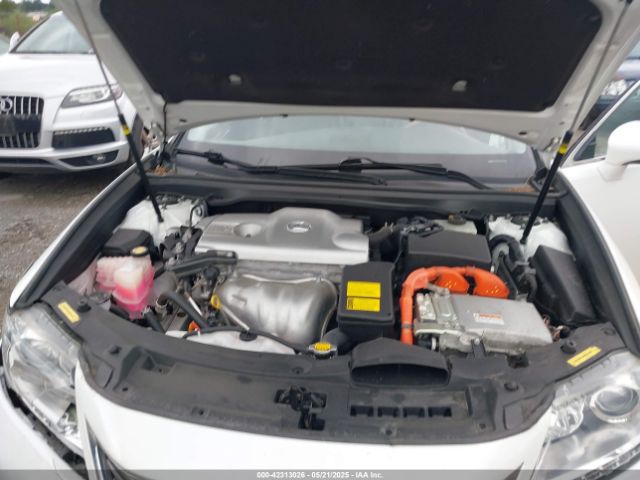 JTHBW1GG4E2043699 Lexus ES 300H