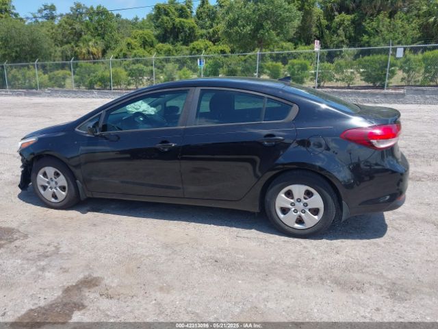 3KPFK4A71HE030361 KIA FORTE LX