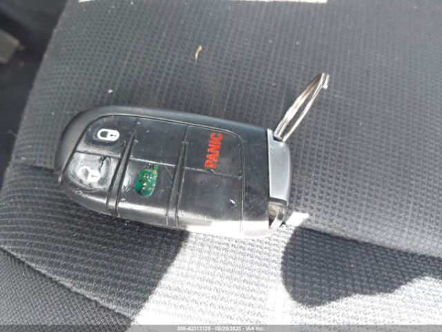 1C4RJEAG1EC390268 Jeep Grand Cherokee Laredo