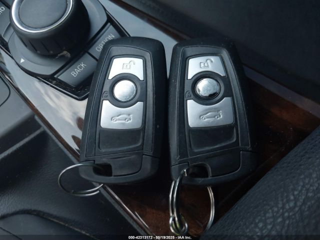 WBA3B1C56EP678753 BMW 320i