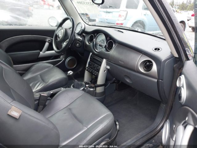 2003 MINI COOPER S WMWRE33433TD60388 Photo 4